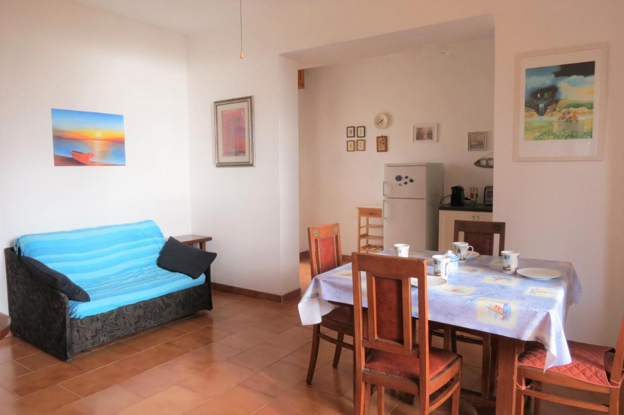 Bellavista Beachfront Apartments Кверчанелла Екстер'єр фото