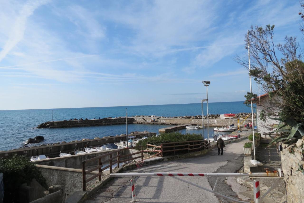 Bellavista Beachfront Apartments Кверчанелла Екстер'єр фото